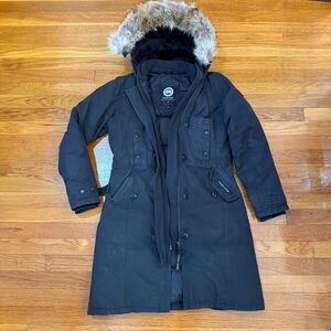 Canada Goose Kensington Parka in Black - Size Small